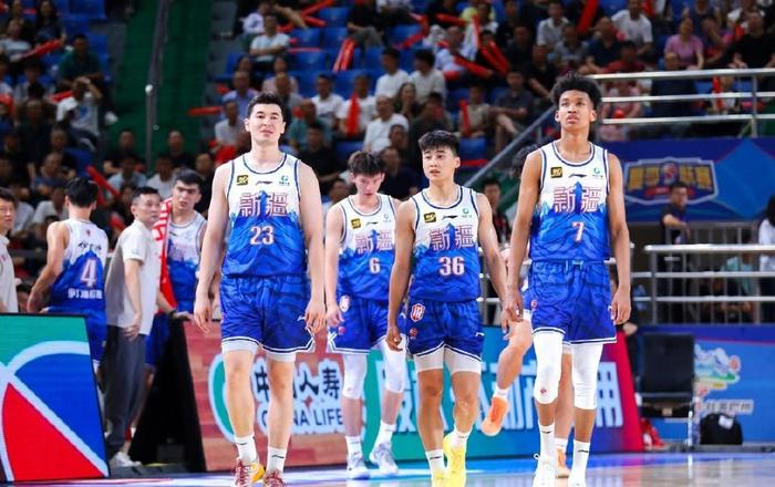 争冠劲旅轰然倒下!昔日季后赛四强球队被伤病击垮,曾被视为夺冠