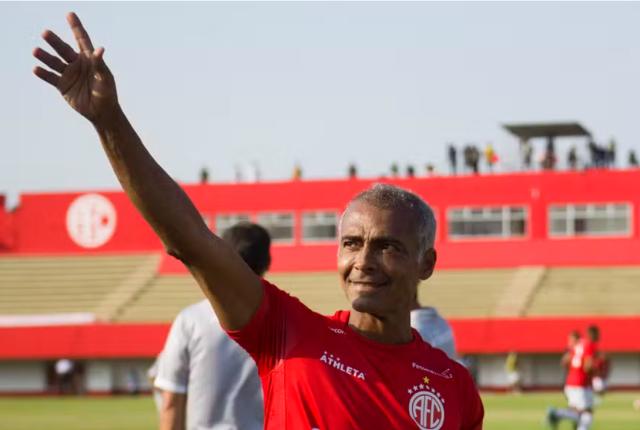 麻将胡了模拟器-美洲队首秀 58岁罗马里奥却坐在替补席没上场！